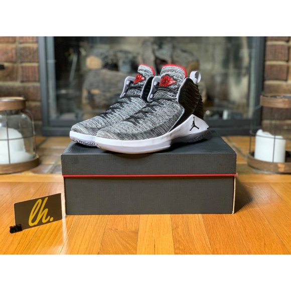 Size 5.5y Air Jordan 32 BG “MVP” Basketball Shoes Black Grey Flyknit AA1254-002 - Picture 2 of 5